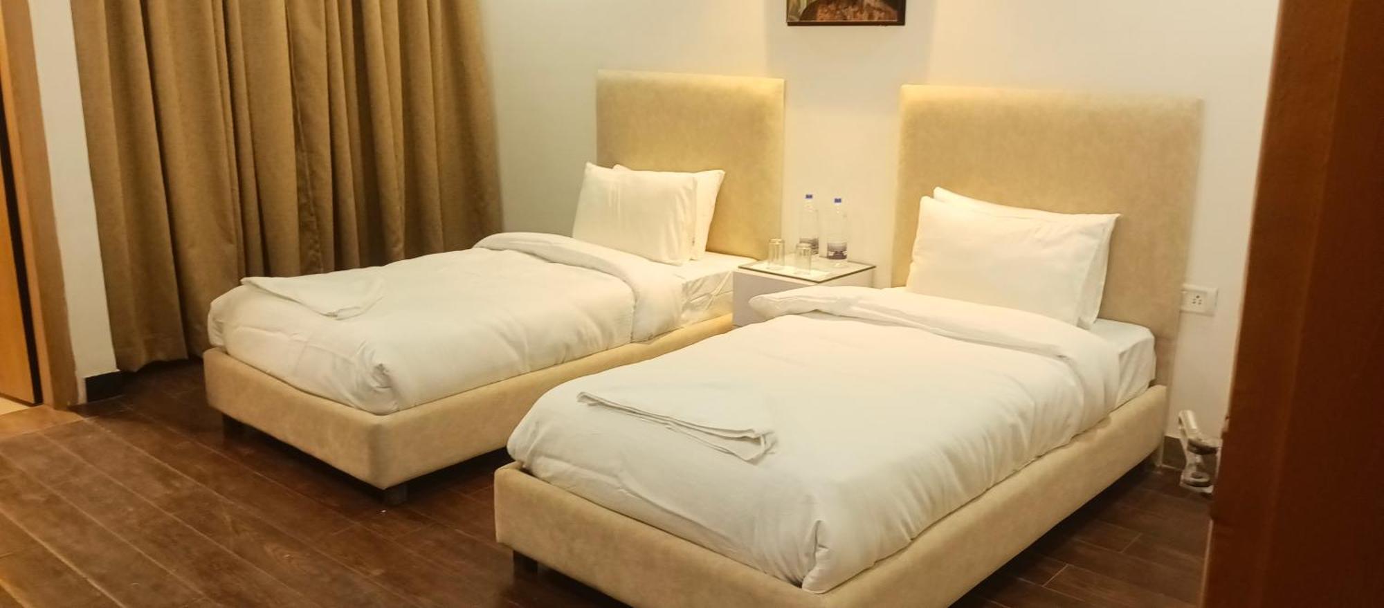 Hotel Elite Sector 45 I Gurgaon Central I Couple Friendly Eksteriør bilde